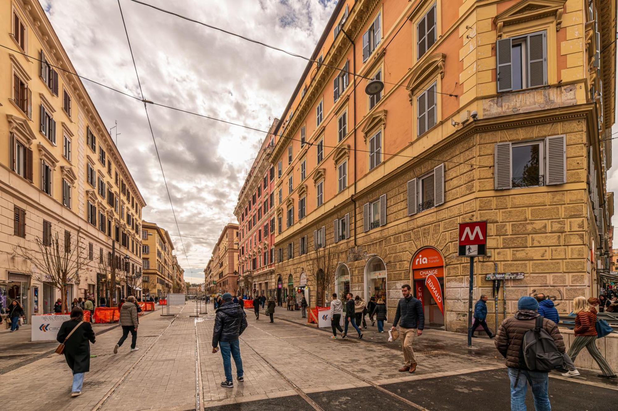 Il Vaticano All'improvviso Appartamento Roma